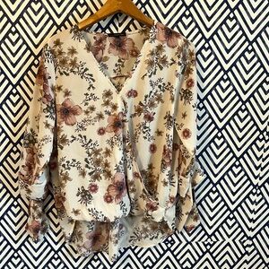 West Kei Alan Surplice Tie Sleeve High Low Blouse Sz M EUC Flower Print